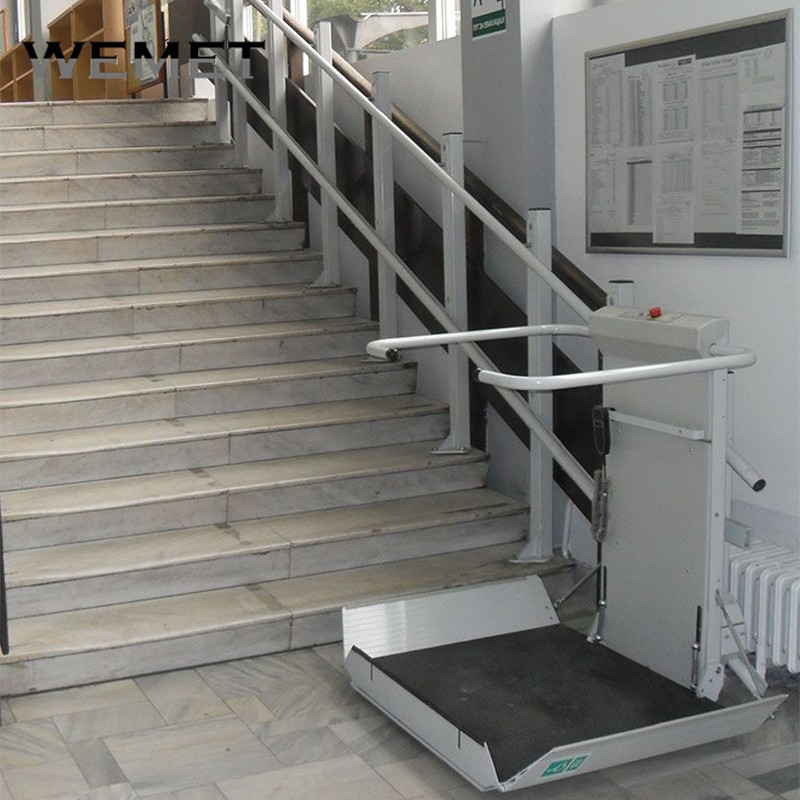 Inclined Wheelchair Lift