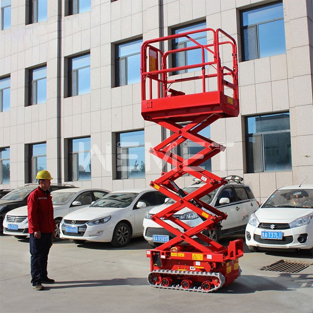 Self-Propelled Crawler Scissor Lift